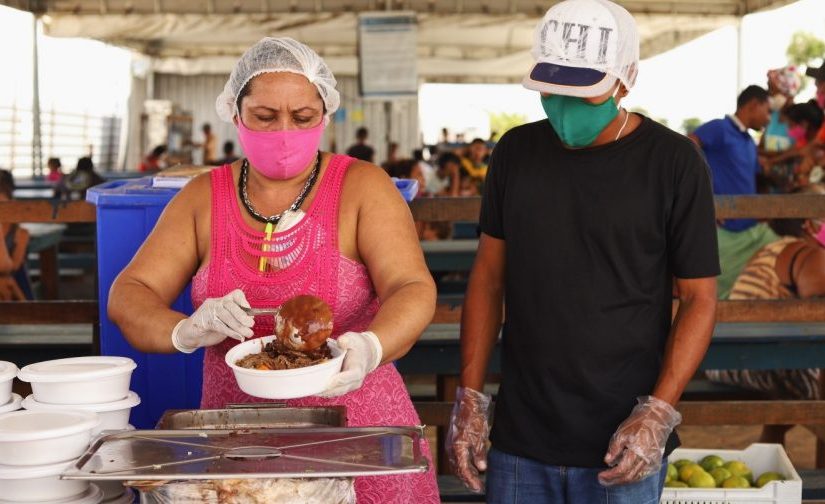 Em Roraima, venezuelanos voluntários ajudam a manter refugiados e migrantes seguros da COVID-19